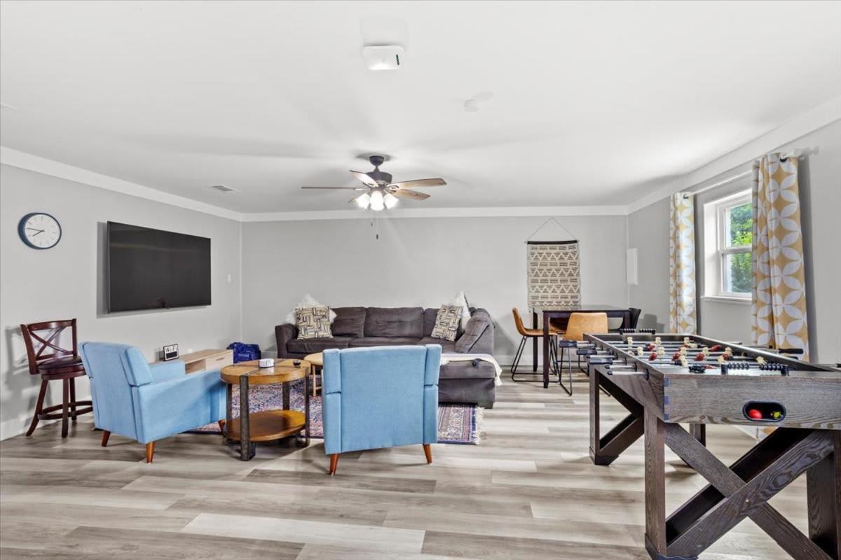 Ranch Home Gem 5Br Home Sleeps 12 With Game Room Gulfport Exteriör bild
