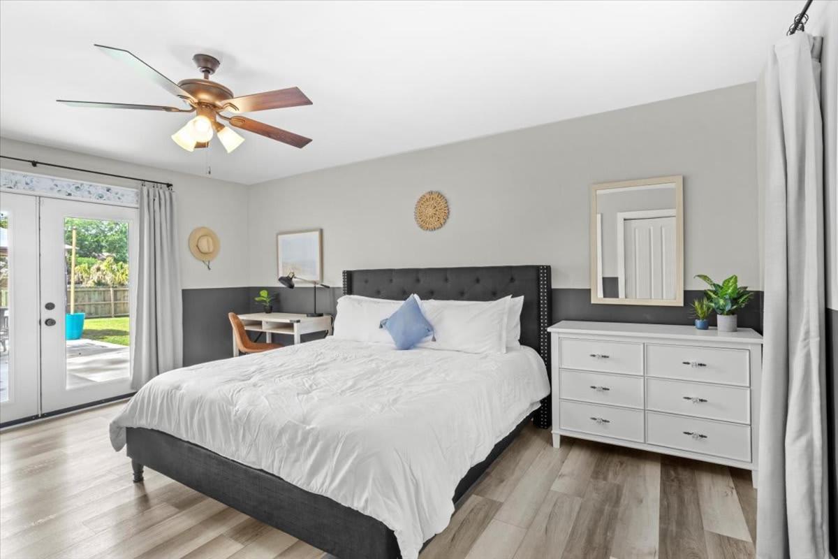 Ranch Home Gem 5Br Home Sleeps 12 With Game Room Gulfport Exteriör bild