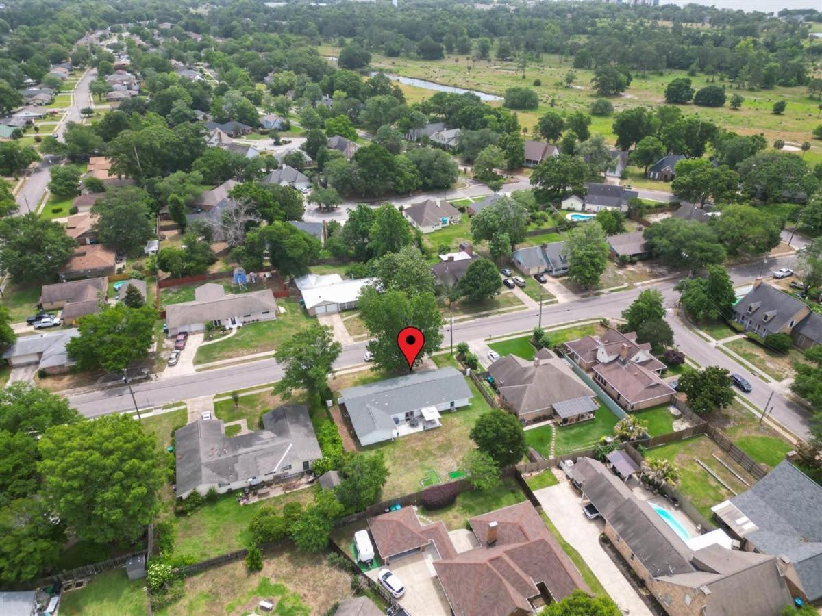Ranch Home Gem 5Br Home Sleeps 12 With Game Room Gulfport Exteriör bild